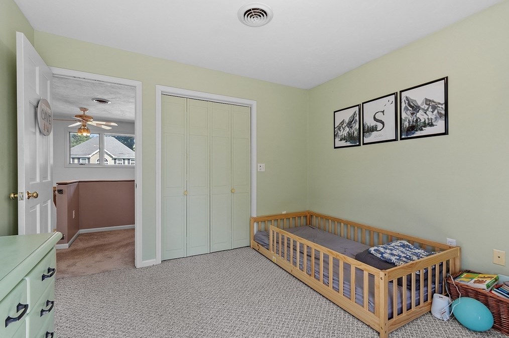 12 Keystone Dr, Leominster MA 01453-1903 exterior