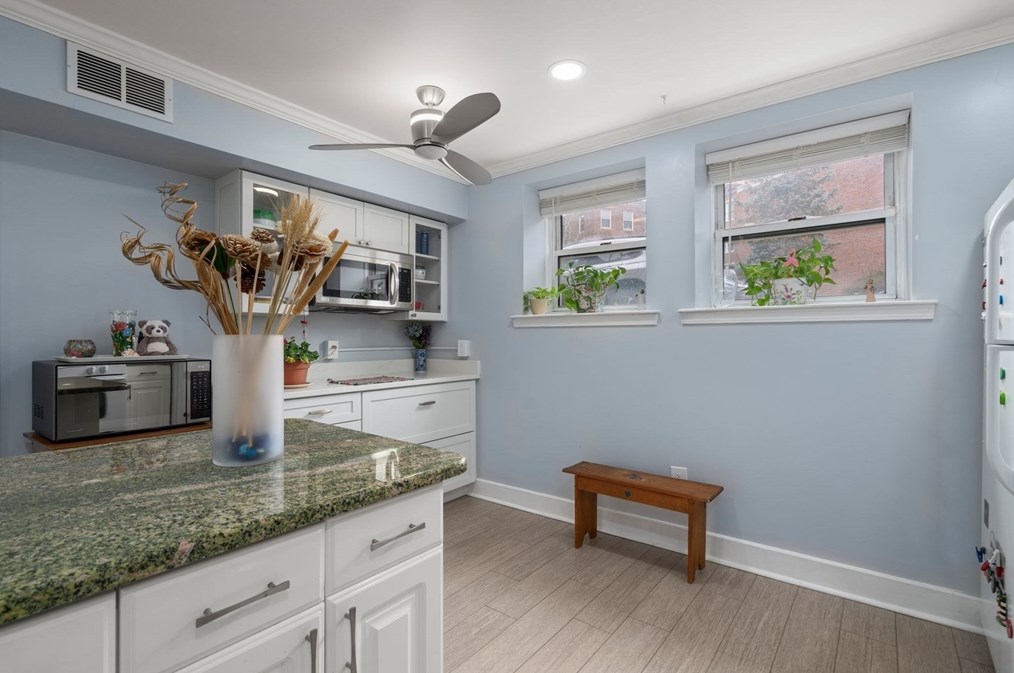 22 James St, Brookline MA  02446-3784 exterior