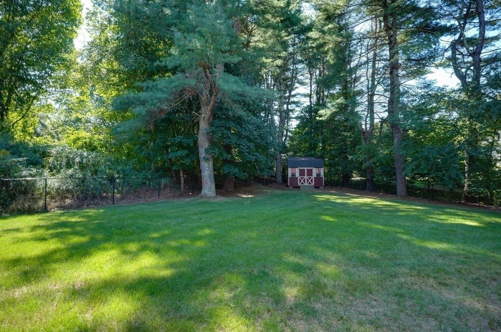 260 Whitney St, Northborough MA 01532-1408 exterior