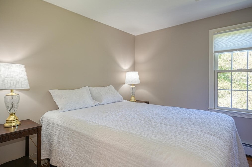 260 Whitney St, Northborough MA 01532-1408 exterior