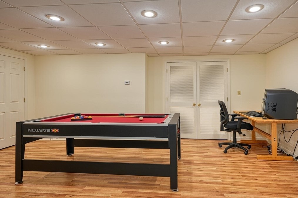 260 Whitney St, Northborough MA 01532-1408 exterior