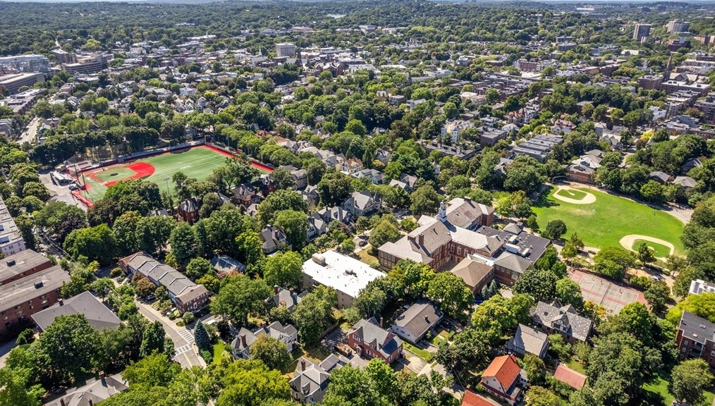 15 Francis St, Brookline MA 02446-6622 exterior