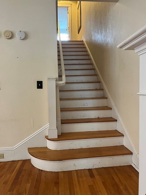 36 Institute Rd, Worcester MA  01609-2740 exterior