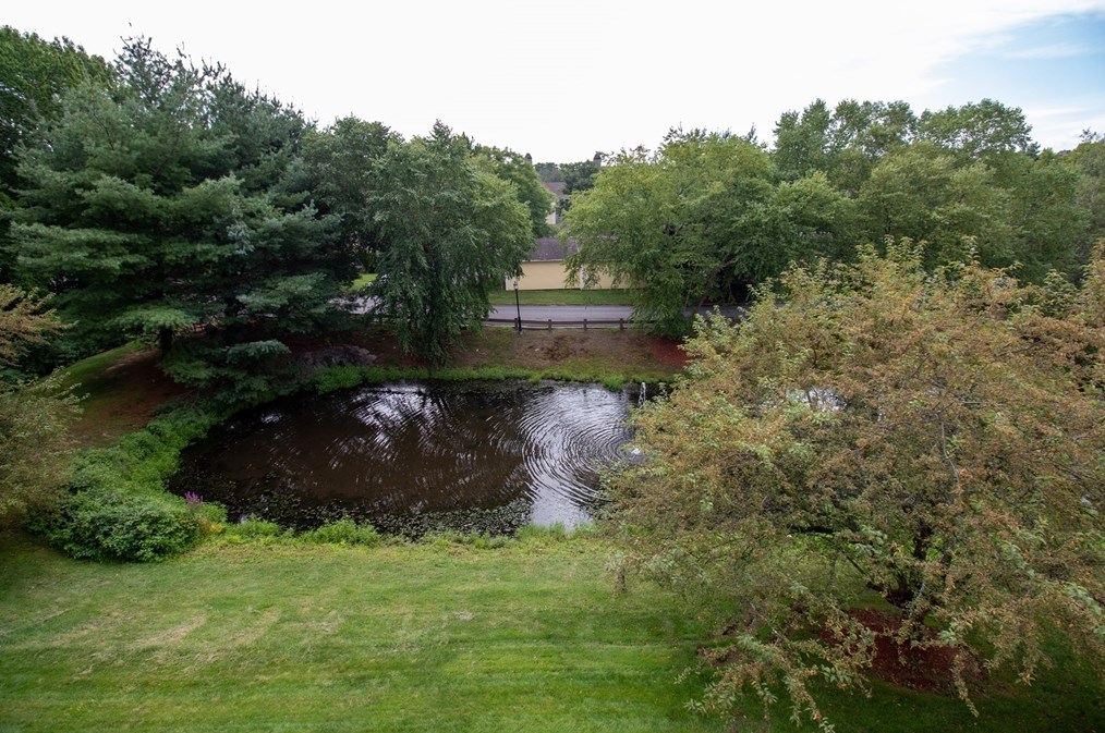 1 Riverview Blvd, Methuen MA  01844-6026 exterior