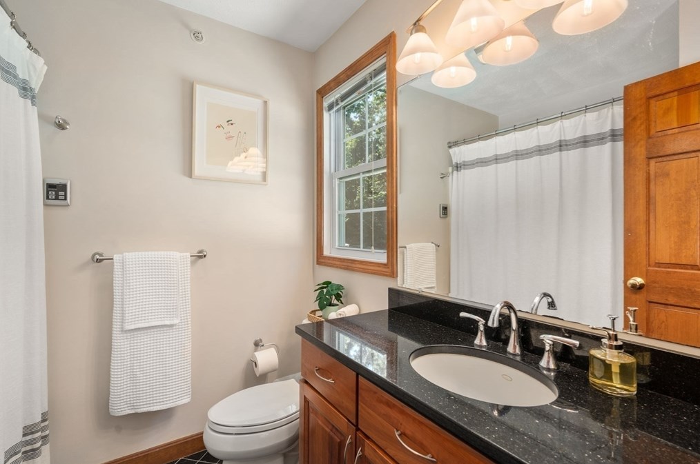 142 Gln St, Malden MA 02148-2415 exterior