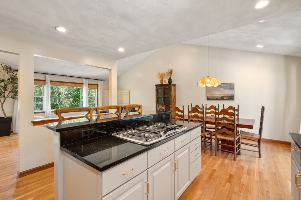 142 Gln St, Malden MA 02148-2415 exterior