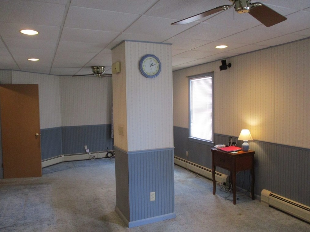 18 Potter St, Dartmouth MA 02748-1806 exterior