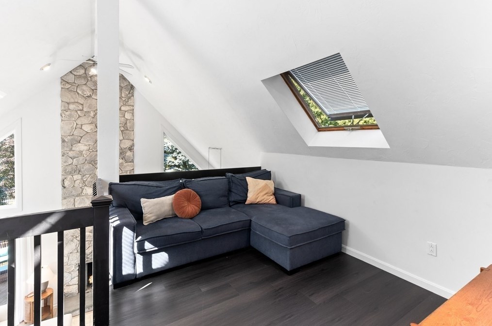 3 Forest Park Dr, Mendon MA  01756-1061 exterior