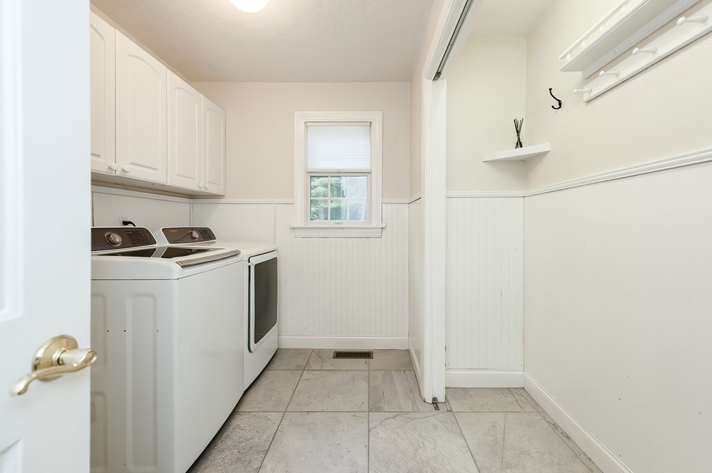 164 Seekonk St, Norfolk MA 02056-1172 exterior