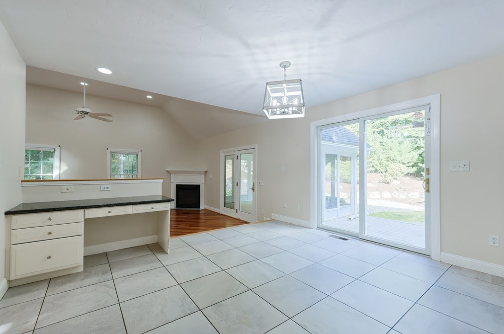 164 Seekonk St, Norfolk MA 02056-1172 exterior