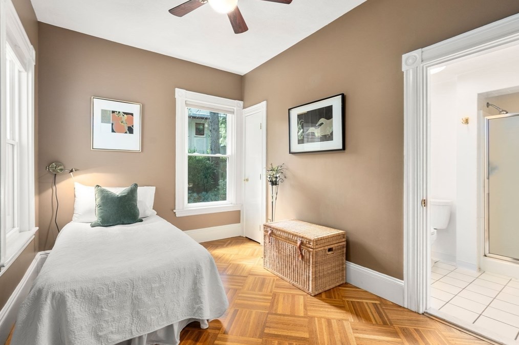 150 Newtonville Ave, Newton MA 02458-1851 exterior