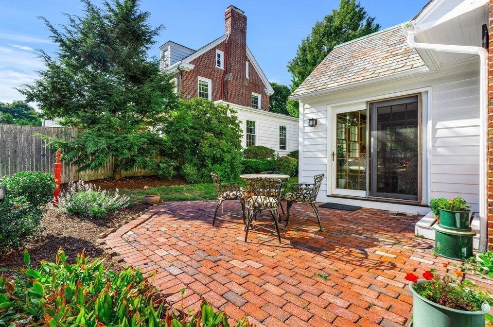 2 William St, Andover MA  01810-2549 exterior