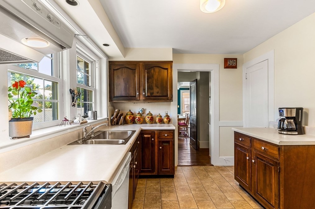 2 William St, Andover MA  01810-2549 exterior