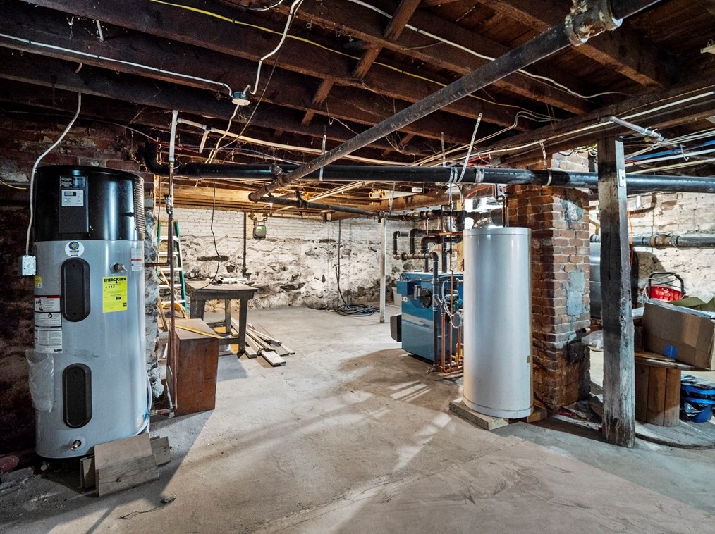 120 Mill St, Worcester MA 01603-2031 exterior