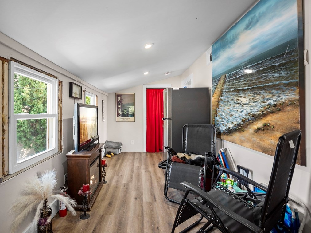 120 Mill St, Worcester MA 01603-2031 exterior