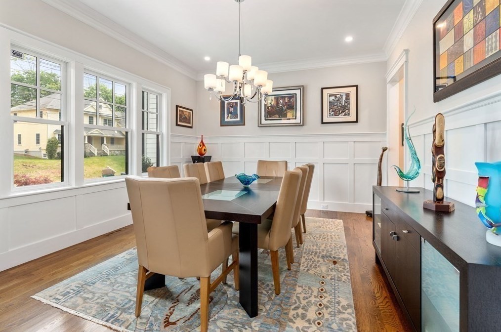 55 Bernard St, Newton MA 02461-1904 exterior