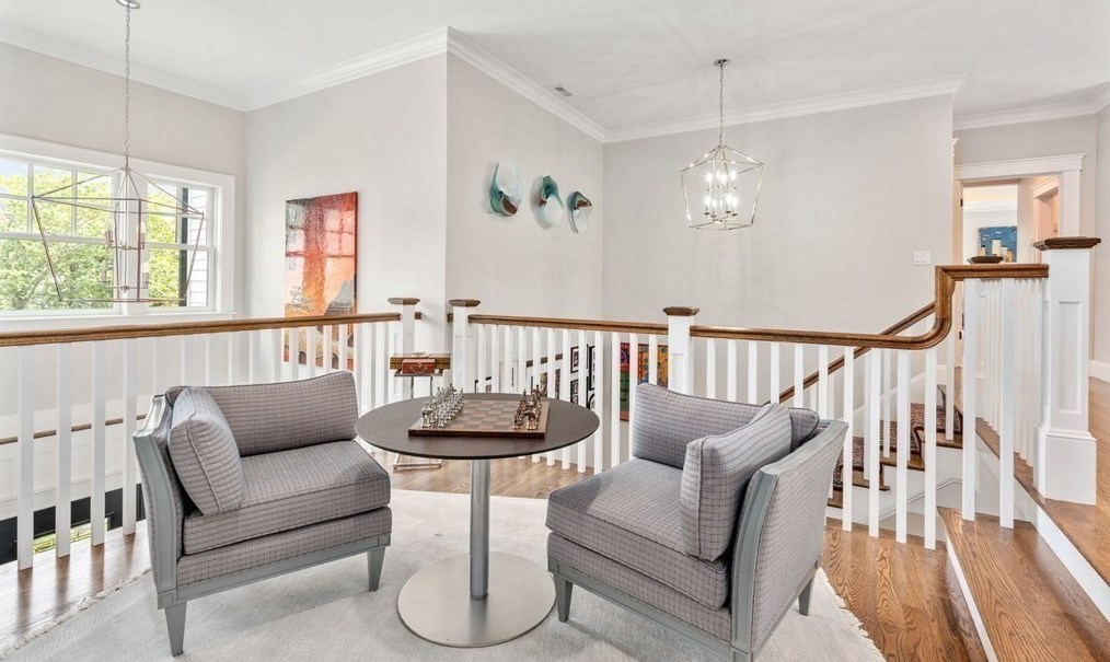 55 Bernard St, Newton MA 02461-1904 exterior