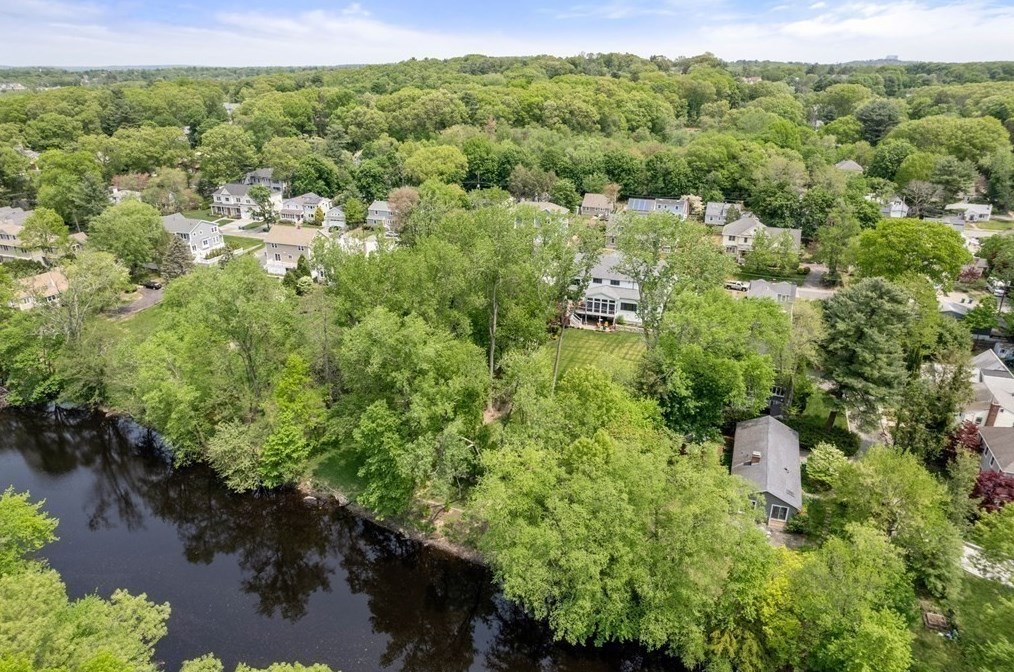 55 Bernard St, Newton MA 02461-1904 exterior