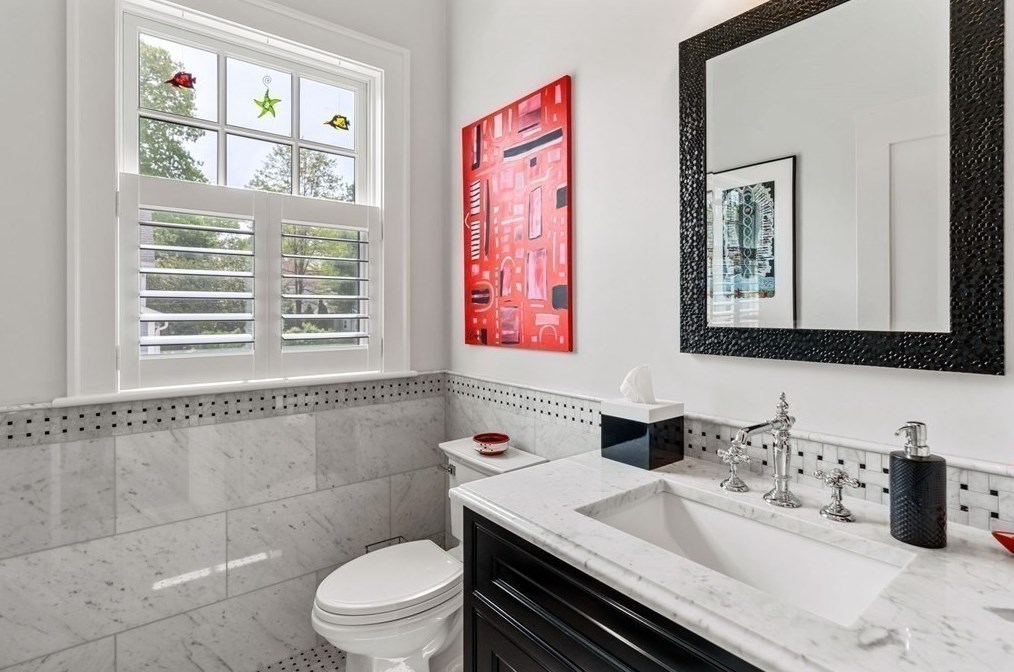 55 Bernard St, Newton MA 02461-1904 exterior