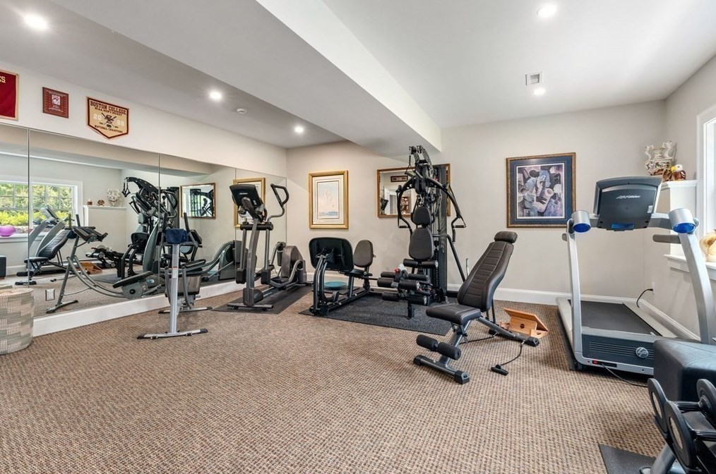 55 Bernard St, Newton MA 02461-1904 exterior