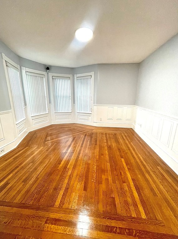 208 Ashley Blvd, New Bedford MA 02746-5703 exterior