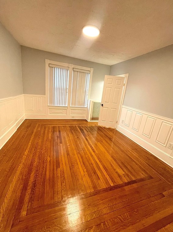 208 Ashley Blvd, New Bedford MA 02746-5703 exterior