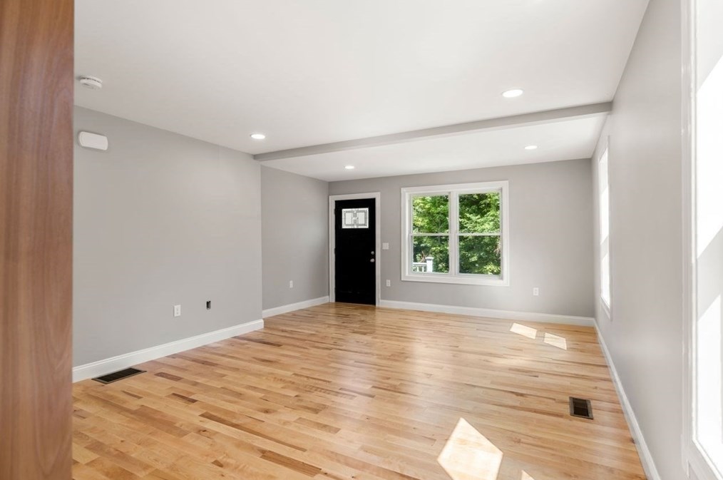 94 Gile St, Haverhill MA  01830-2257 exterior