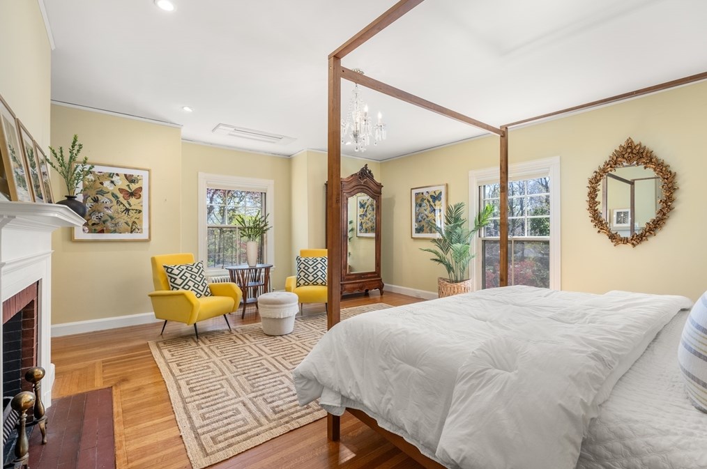 76 Sparks St, Cambridge MA 02138-2216 exterior