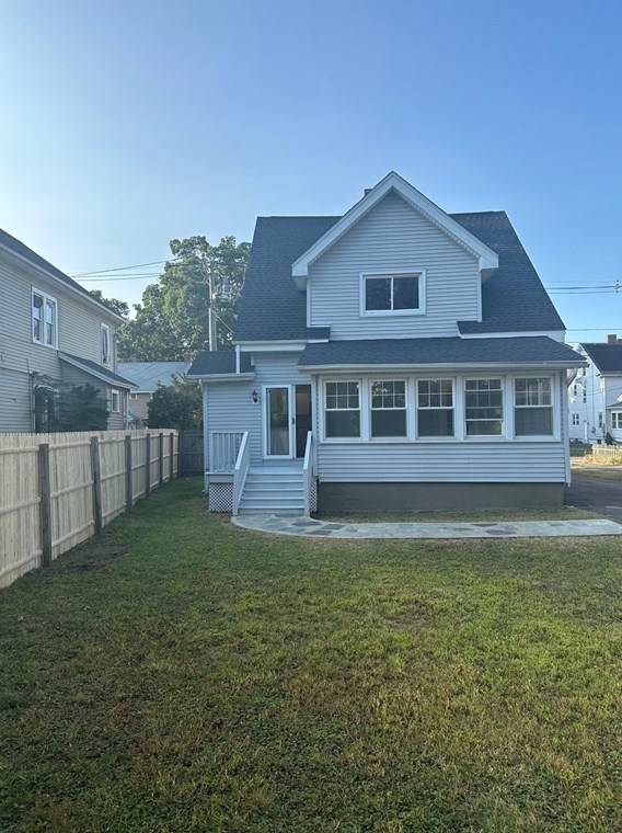 143 Fountain St, Springfield MA 01108-3028 exterior