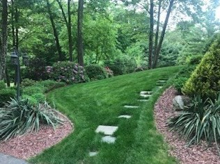 24 Plumbley Rd, Upton MA 01568-1425 exterior