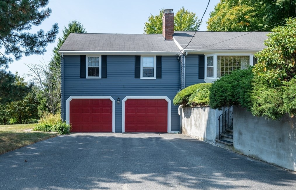 71 Pne St, Danvers MA 01923-1838 exterior