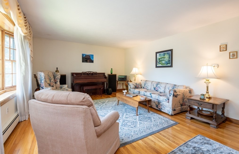 71 Pne St, Danvers MA 01923-1838 exterior