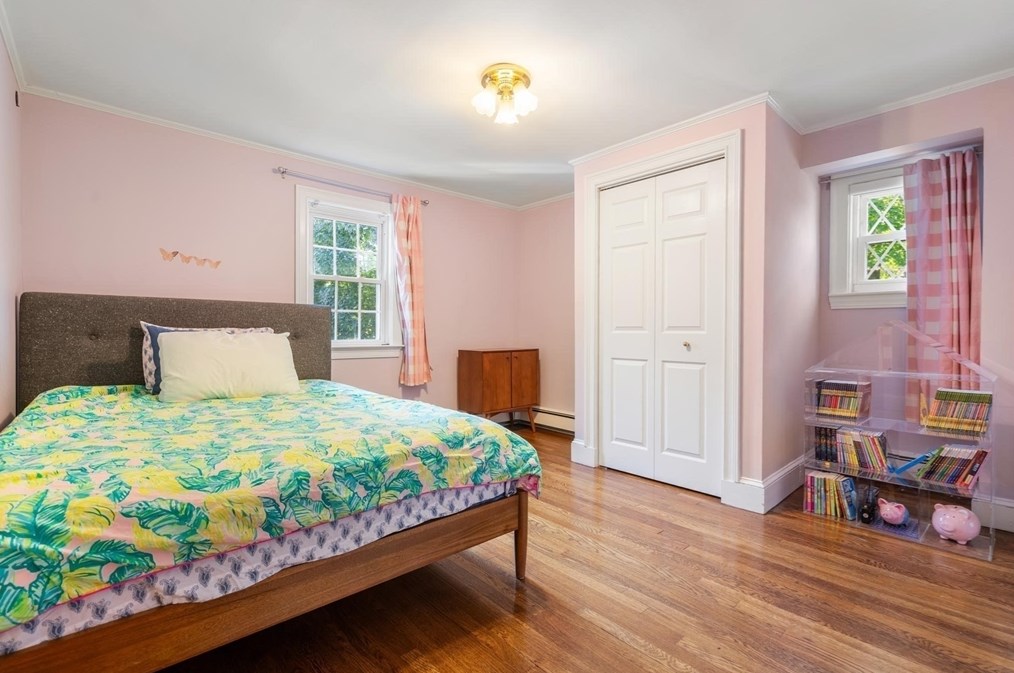 524 Parker St, Newton MA 02459-2544 exterior