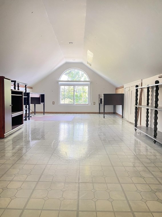 524 Parker St, Newton MA 02459-2544 exterior