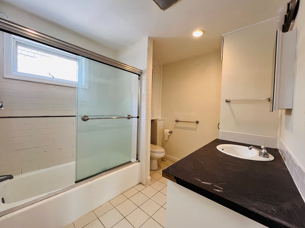 18 Appleton St, Somerville MA  02144-2130 exterior