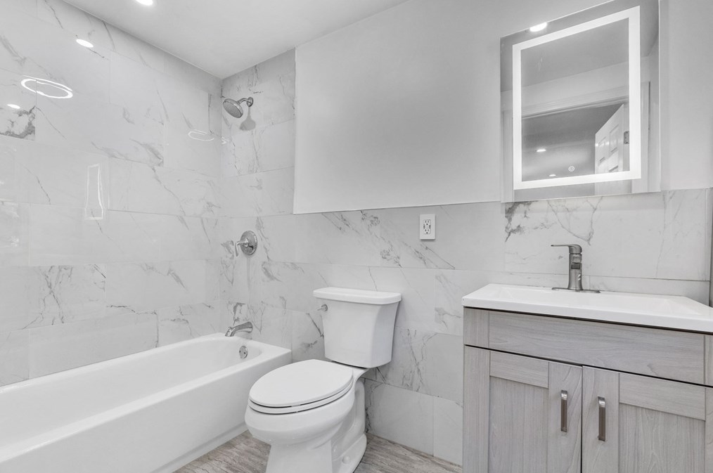 750 Wilbraham Rd, Springfield MA  01109-2011 exterior