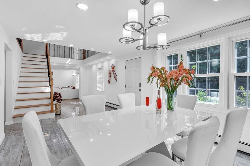 750 Wilbraham Rd, Springfield MA  01109-2011 exterior