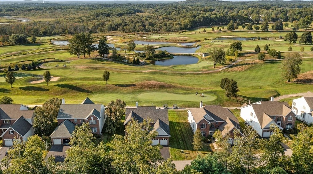 23 Fairways Ln, Methuen MA 01844-2125 exterior