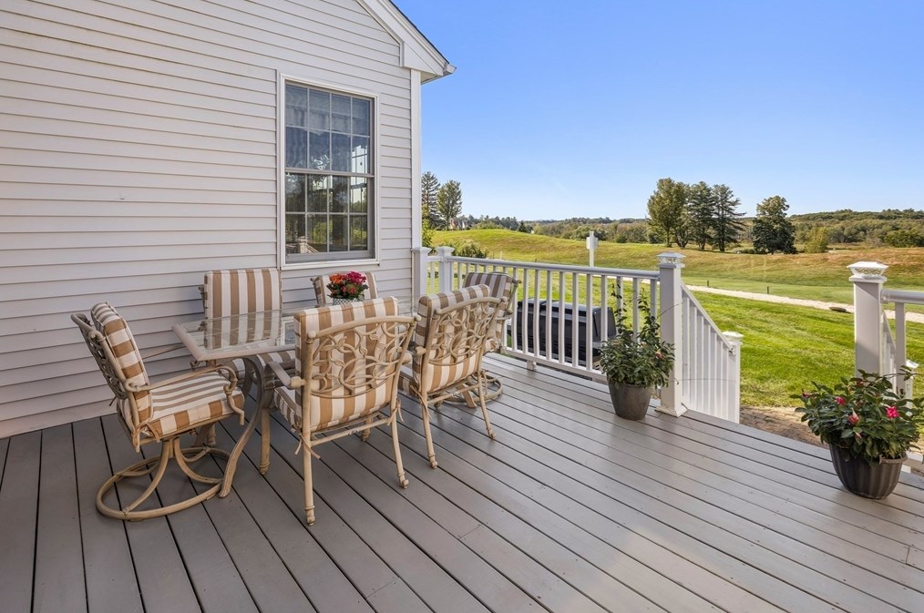 23 Fairways Ln, Methuen MA 01844-2125 exterior