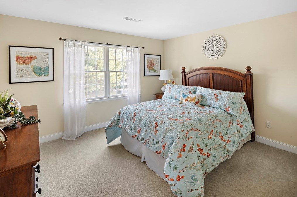 23 Fairways Ln, Methuen MA 01844-2125 exterior