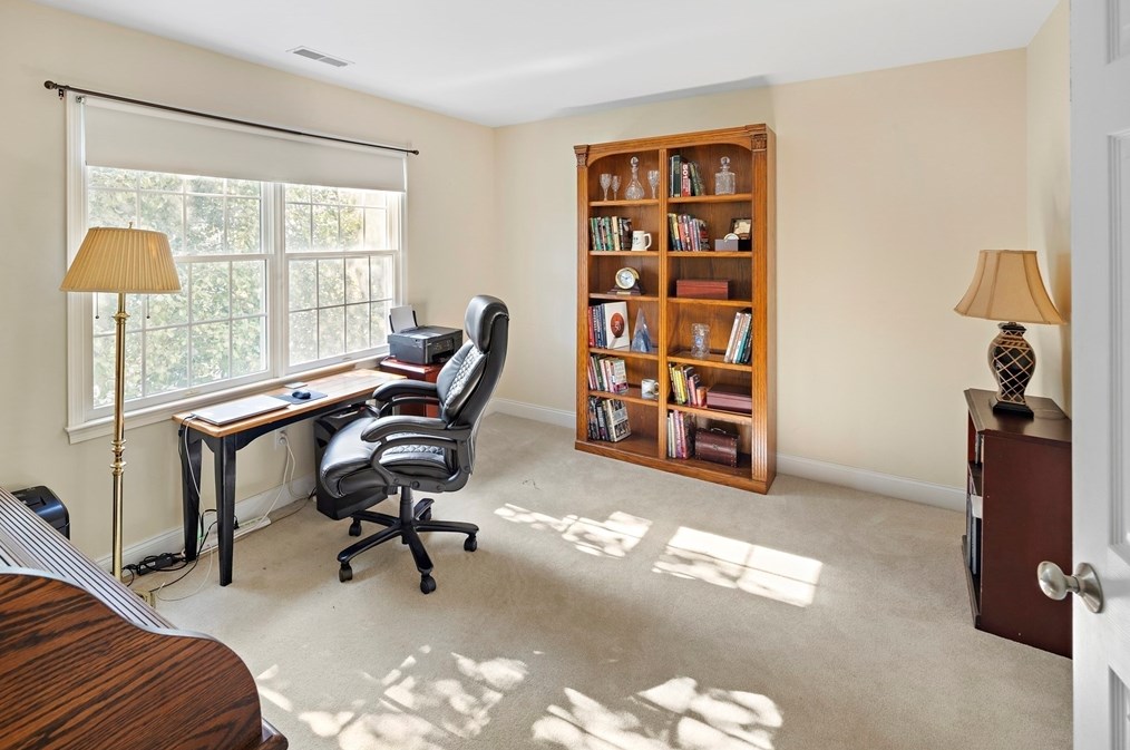 23 Fairways Ln, Methuen MA 01844-2125 exterior