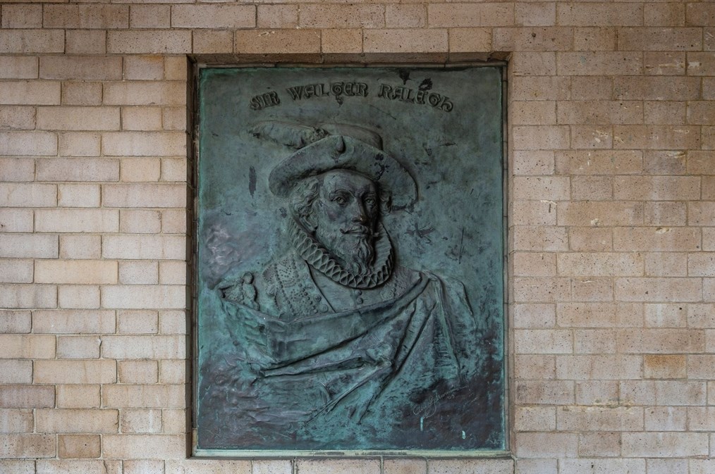 3 Englewood Ave, Brookline MA  02445-2027 exterior