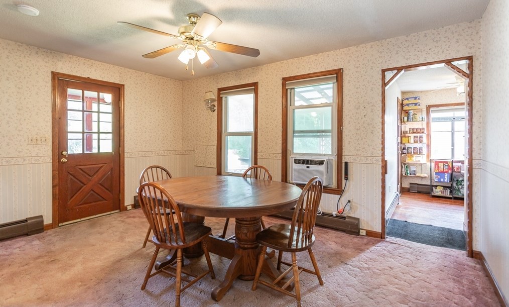 26 Norfolk Ave, Dartmouth MA 02747-3014 exterior