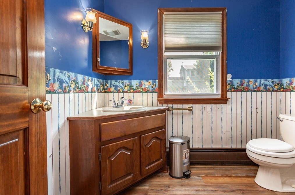 26 Norfolk Ave, Dartmouth MA 02747-3014 exterior