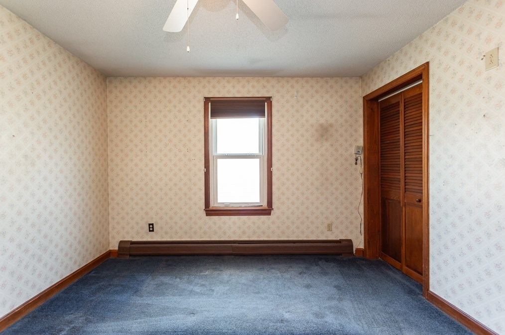 26 Norfolk Ave, Dartmouth MA 02747-3014 exterior