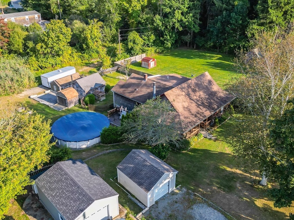 26 Norfolk Ave, Dartmouth MA 02747-3014 exterior