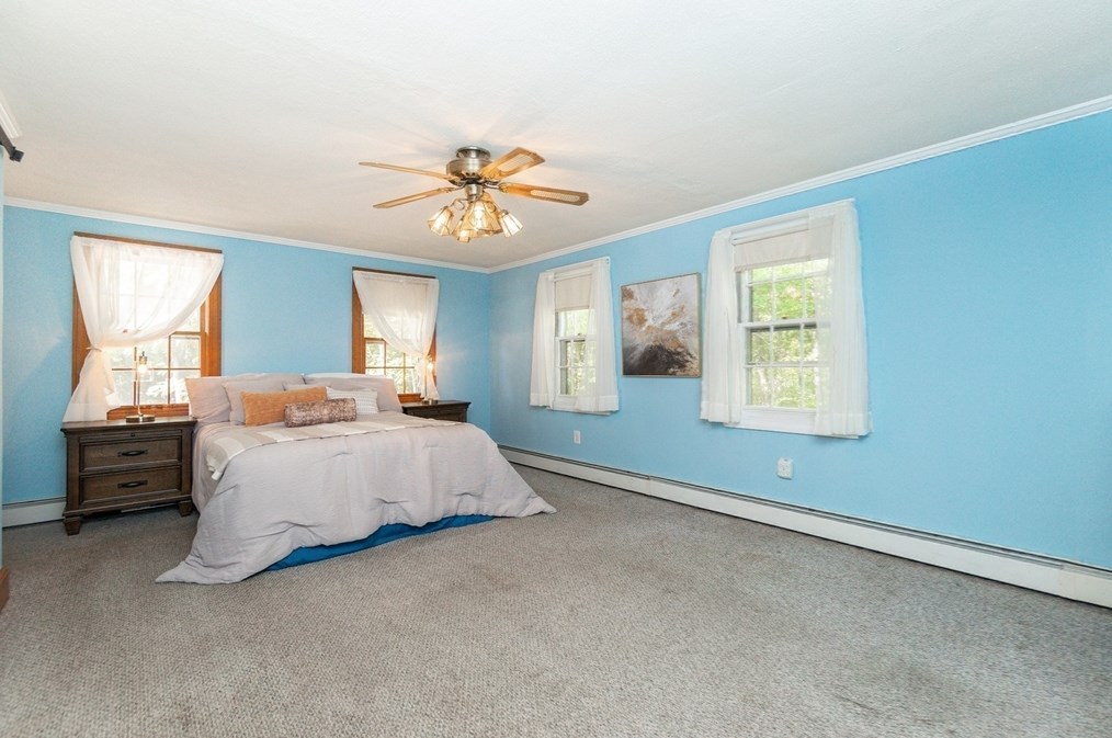 1176 Main St, Reading MA 01867-3924 exterior