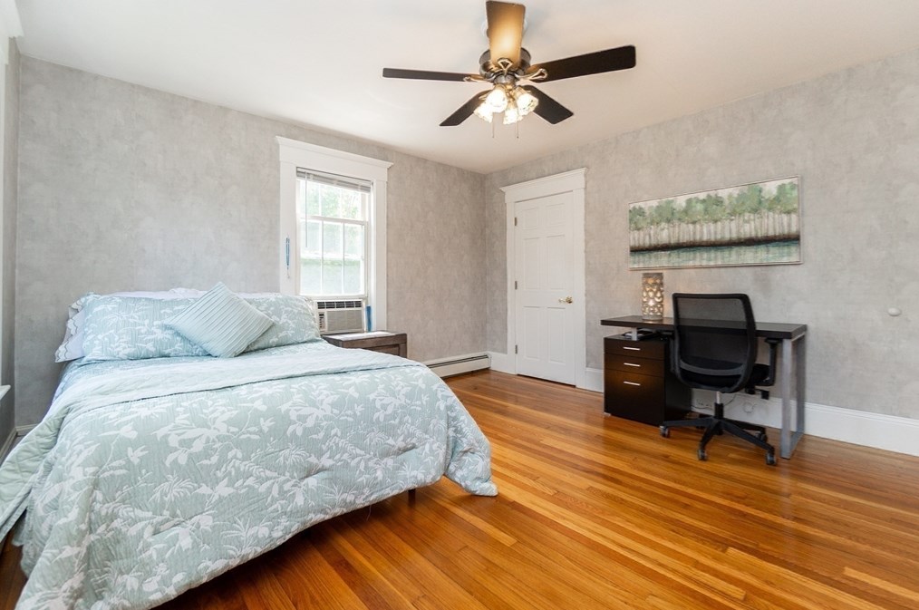 1176 Main St, Reading MA 01867-3924 exterior