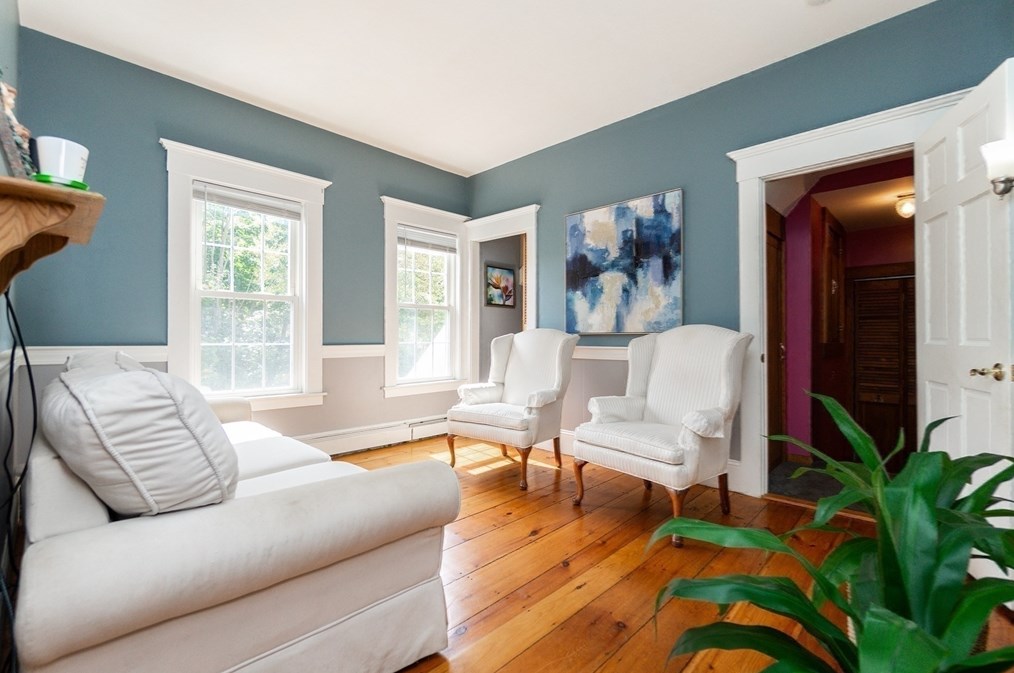 1176 Main St, Reading MA 01867-3924 exterior