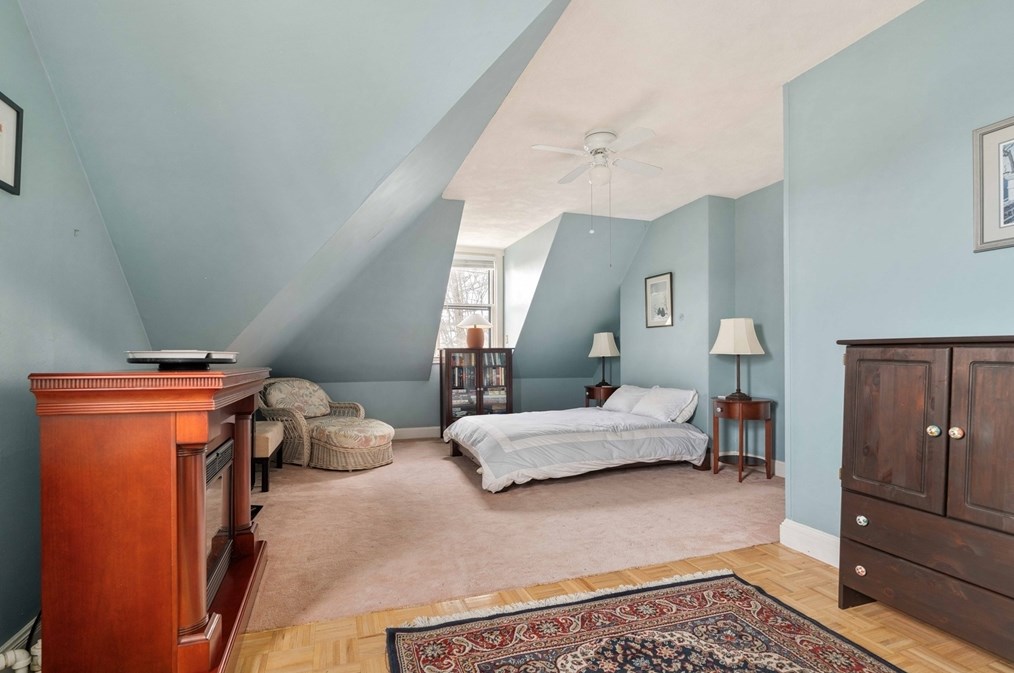 247 Fisher Ave, Brookline MA 02445-5703 exterior